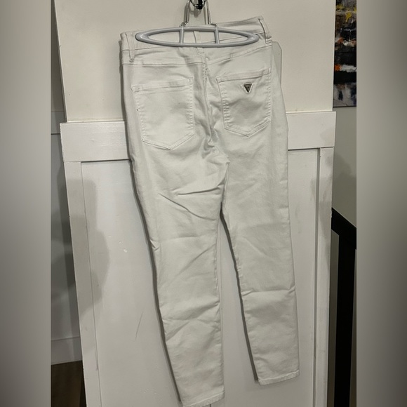 GUESS Jeans - Picture 3 of 4